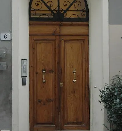 Al Canto Del Cavour 3*