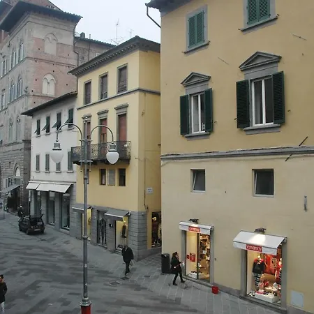 Al Canto Del Cavour Frühstückspension Pistoia